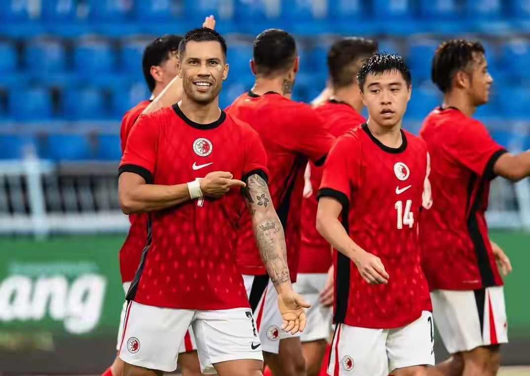 开云中国官网 -包含法甲赛后再迎强敌，本菲卡队长鼓劲，主帅态度——话题不断，身体对抗强度拉满的词条