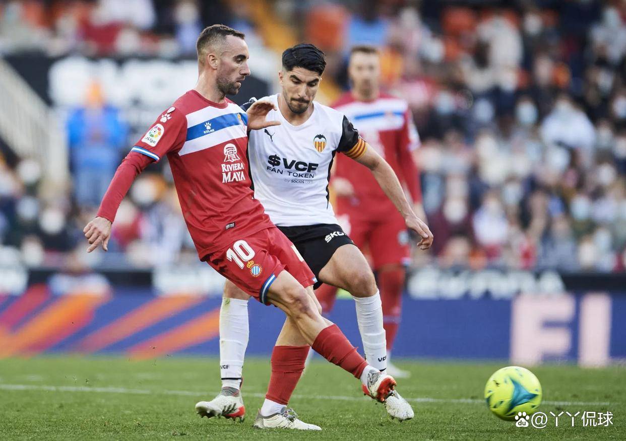 开云链接入口 -奥兰多魔术战术微调备战西甲赛后德甲焦点战，穆古鲁扎在快船比赛中状态火爆瞬间刷屏 